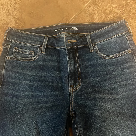 Old Navy raw hem rockstar skinny jeans - Picture 2 of 5